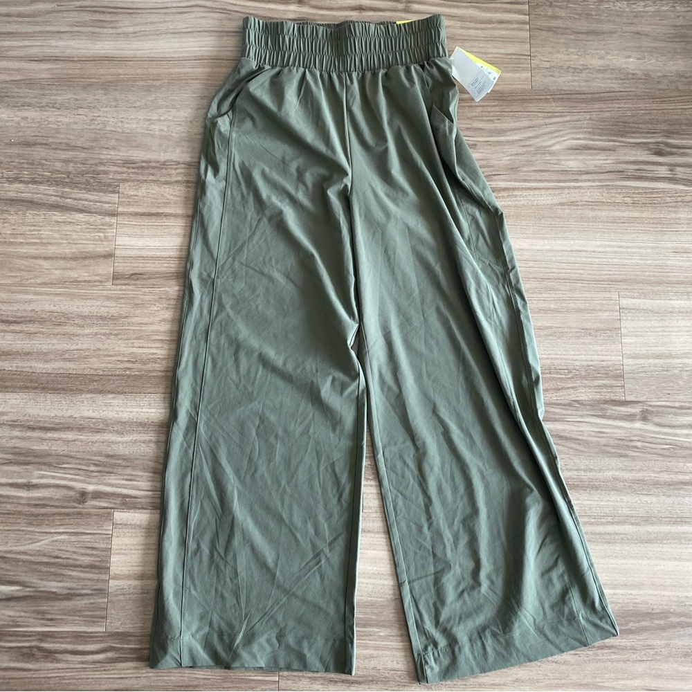 Green workout pants